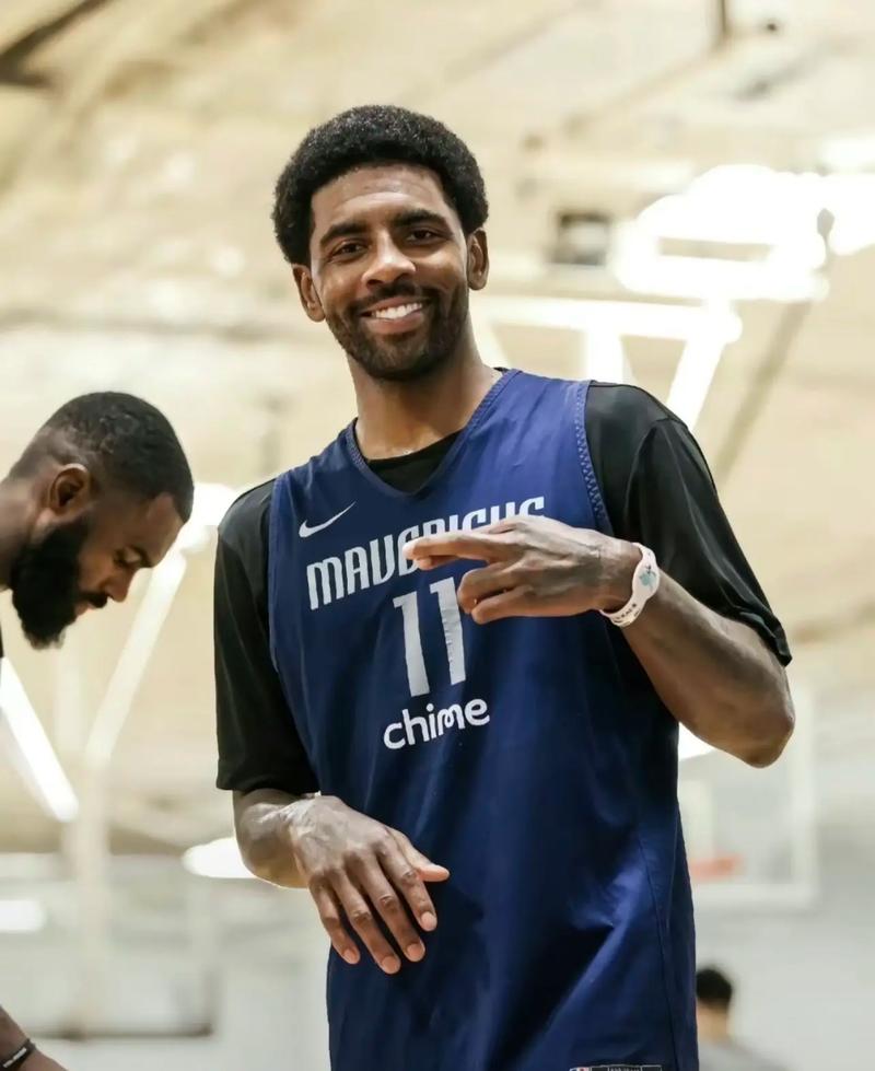 队报评法国队的2025：杜埃最佳新人、姆巴佩MVP（队报盘点法国队2025：杜埃当选最佳新秀，姆巴佩荣膺MVP）