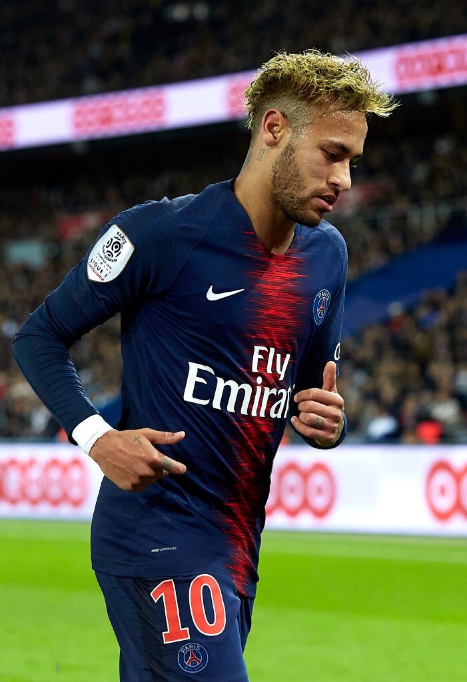 友谊赛阿森纳0-1热刺，萨尔中圈斩，哲凯赖什首秀【老佳】（热身赛热刺1-0阿森纳，萨尔中圈世界波制胜，德克兰赖斯完成首秀【老佳】）