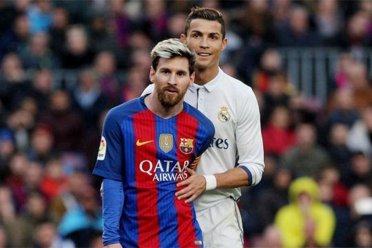 WTT年终总决赛：“莎头”3-2险胜中国香港组合晋级（WTT年终总决赛：“莎头”五局鏖战3-2险胜中国香港组合，惊险晋级）