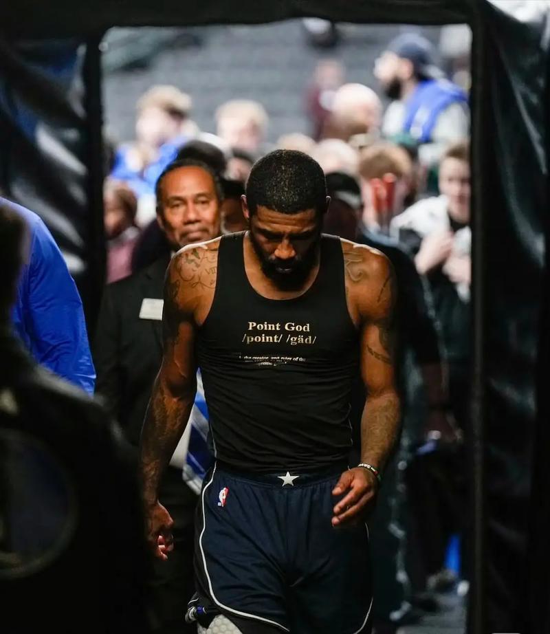 门德斯：不知道为啥有这么多关于亚马尔的噪音，我们都年轻过（门德斯谈亚马尔：不解外界喧嚣，谁不曾年轻？）