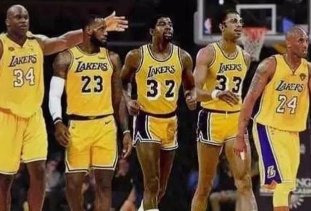 官方：因燃放烟花等行为，拜仁被罚款4.6万欧+关闭主场部分看台（官方通报：拜仁因燃放烟花等违规被罚4.6万欧，主场部分看台将关闭）