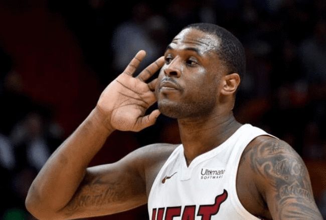 罗杰斯vs曼联全场数据：7射门2进球，传球成功率81.2%（罗杰斯战曼联：7射2球，传球成功率81.2%）