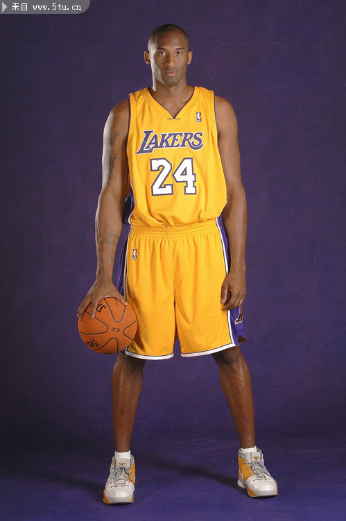 每体：伯纳乌改造极其成功，但也有噪声污染与停车场建设问题（每体：伯纳乌改造成绩显著，噪声与停车配套问题仍待解决）