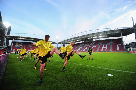 邮报：由于曼联伤病问题和非洲杯，齐尔克泽不一定冬窗离队（邮报：受曼联伤病与非洲杯影响，齐尔克泽冬窗离队未必成行）